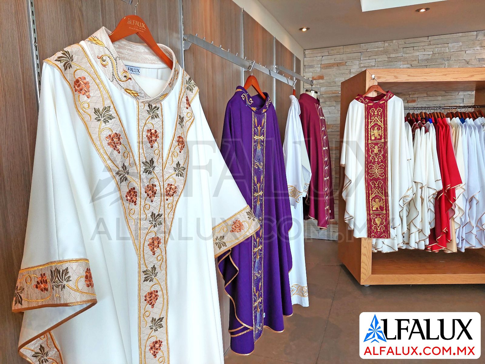 Alfalux PRENDAS Casulla Alba Dalmatica (7)